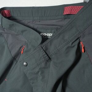 Co-Op Cycles REI Women's‎ XL Black 8" Inseam Padded Stretch Performance Shorts